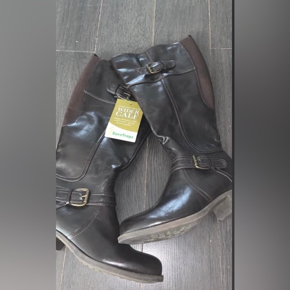 New wide calf boots - Picture 2 of 2